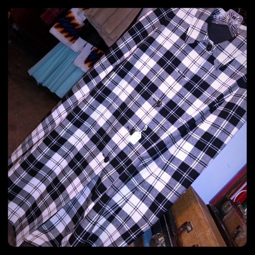 Norm Thompson reversible cape